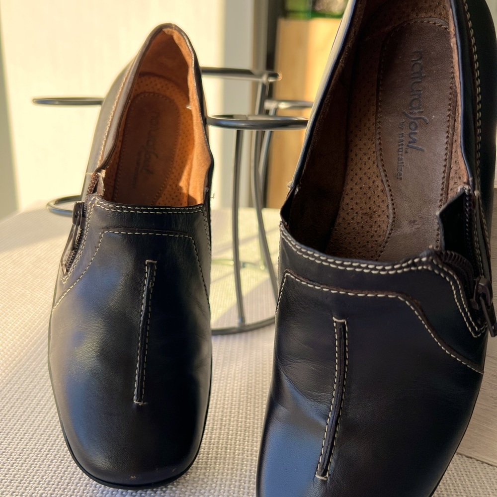 Natural Sole by Naturalizer Size 8 Brown
